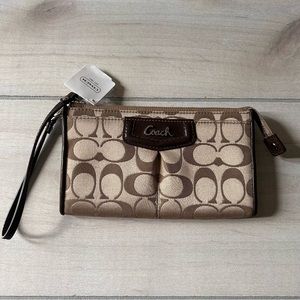 NWT 100% Authentic Coach Ashley Signature Satin Zippy Clutch Wallet